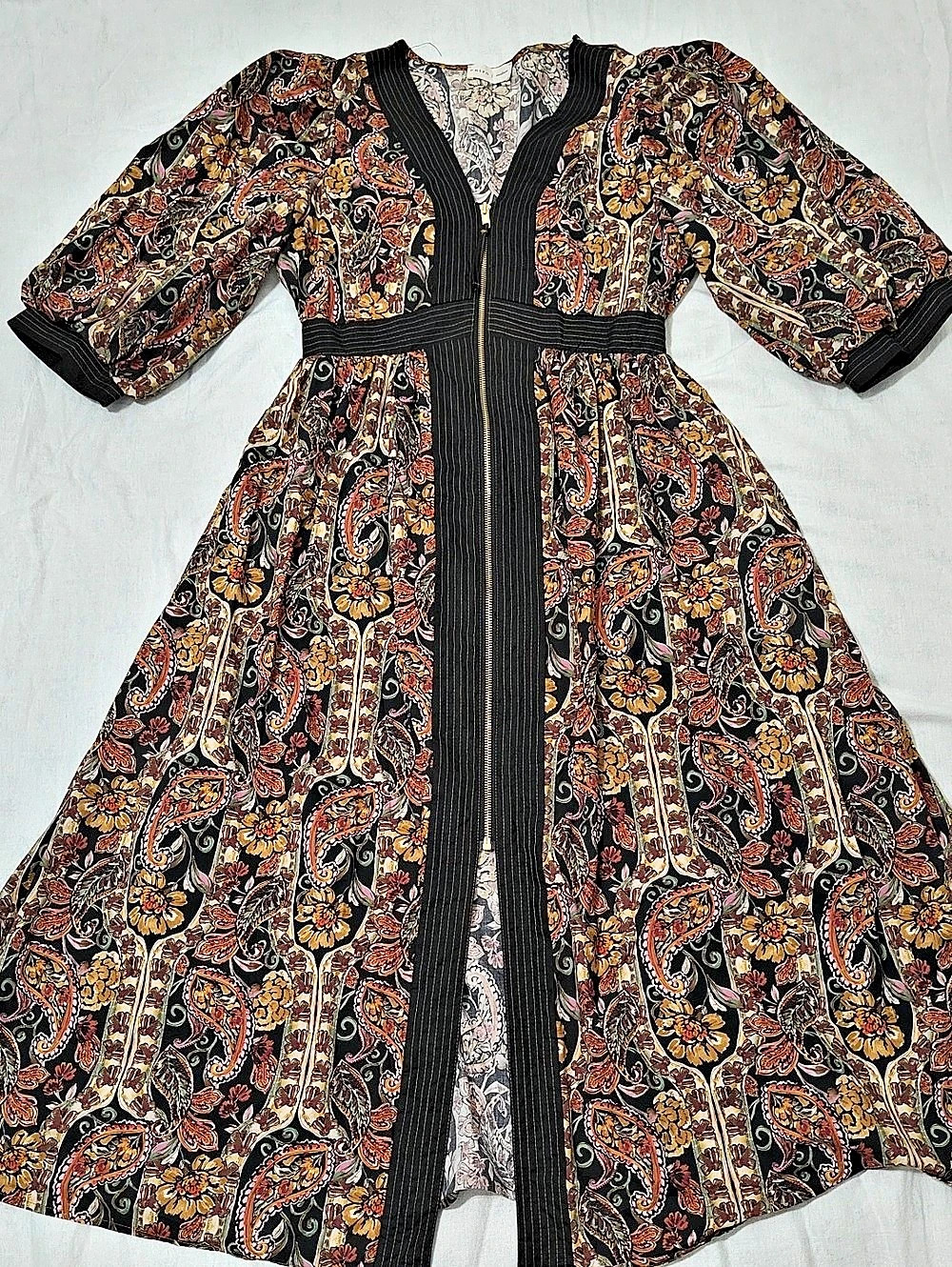 ENTRO LosPaisley Maxi Dress in Black & Multicolor Size Medium